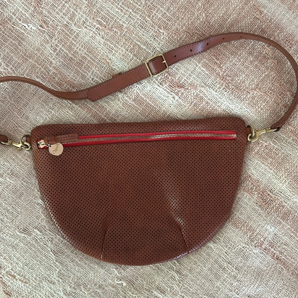 Clare V Grande Fanny